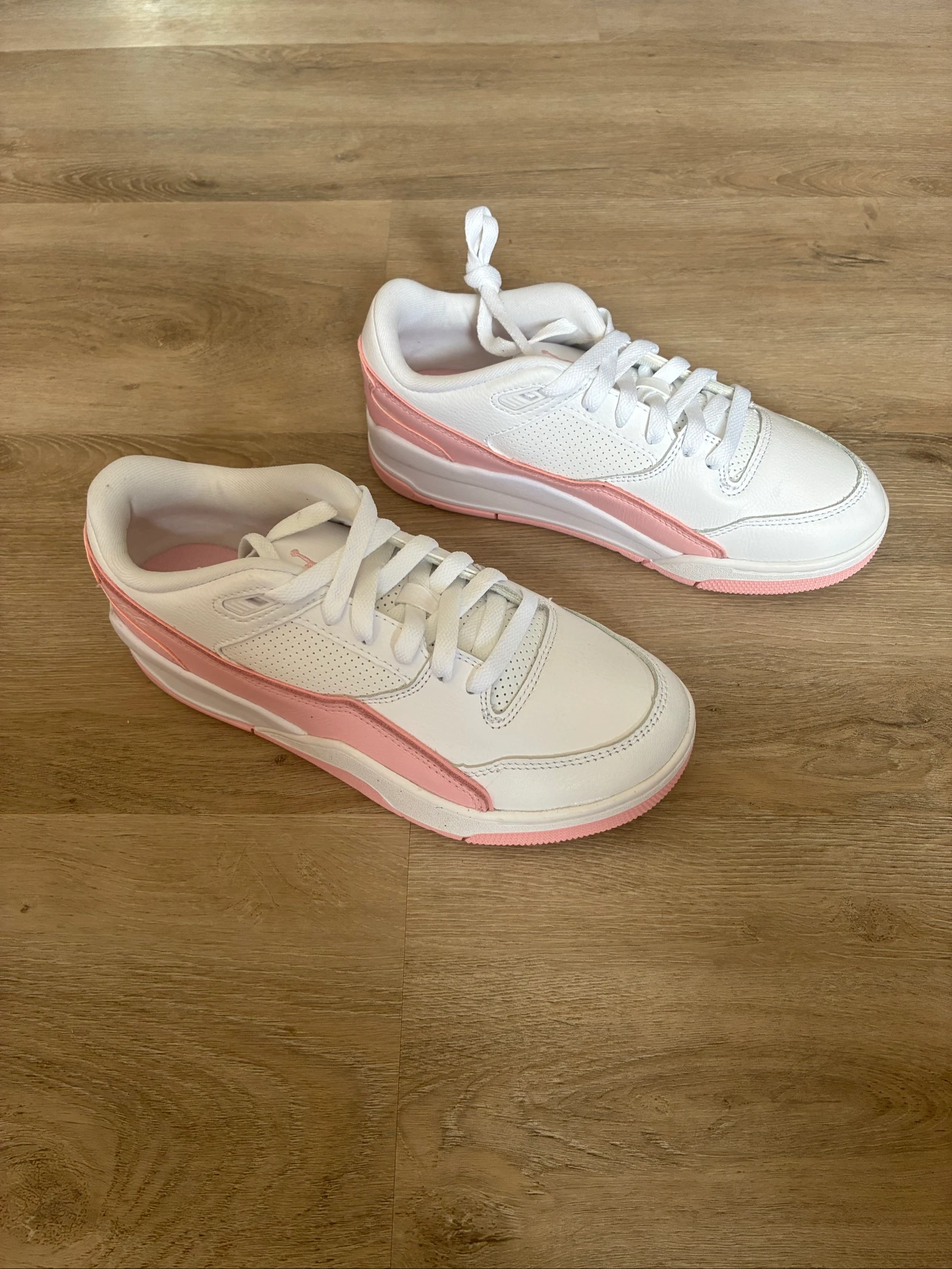 Basket Jordan Flight Court taille 39 – photo 2
